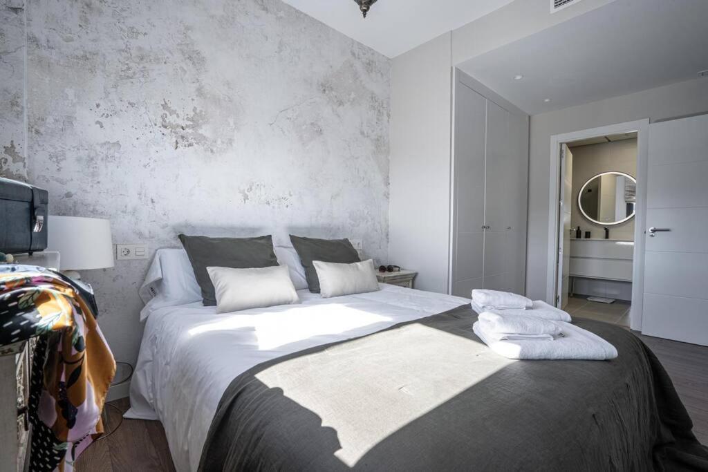 Heima In Front Of The Sea Apartment Malaga Ngoại thất bức ảnh