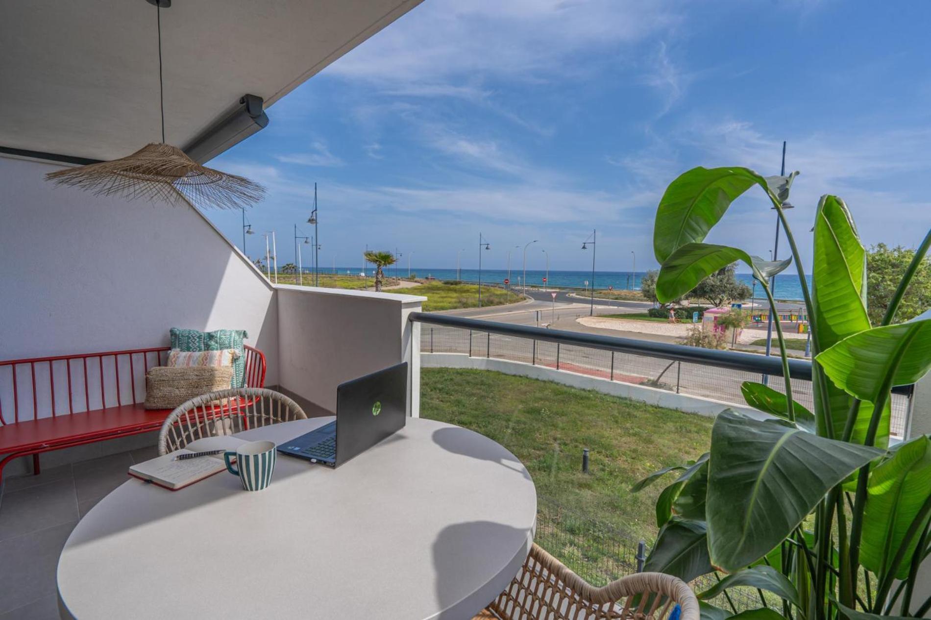 Heima In Front Of The Sea Apartment Malaga Ngoại thất bức ảnh